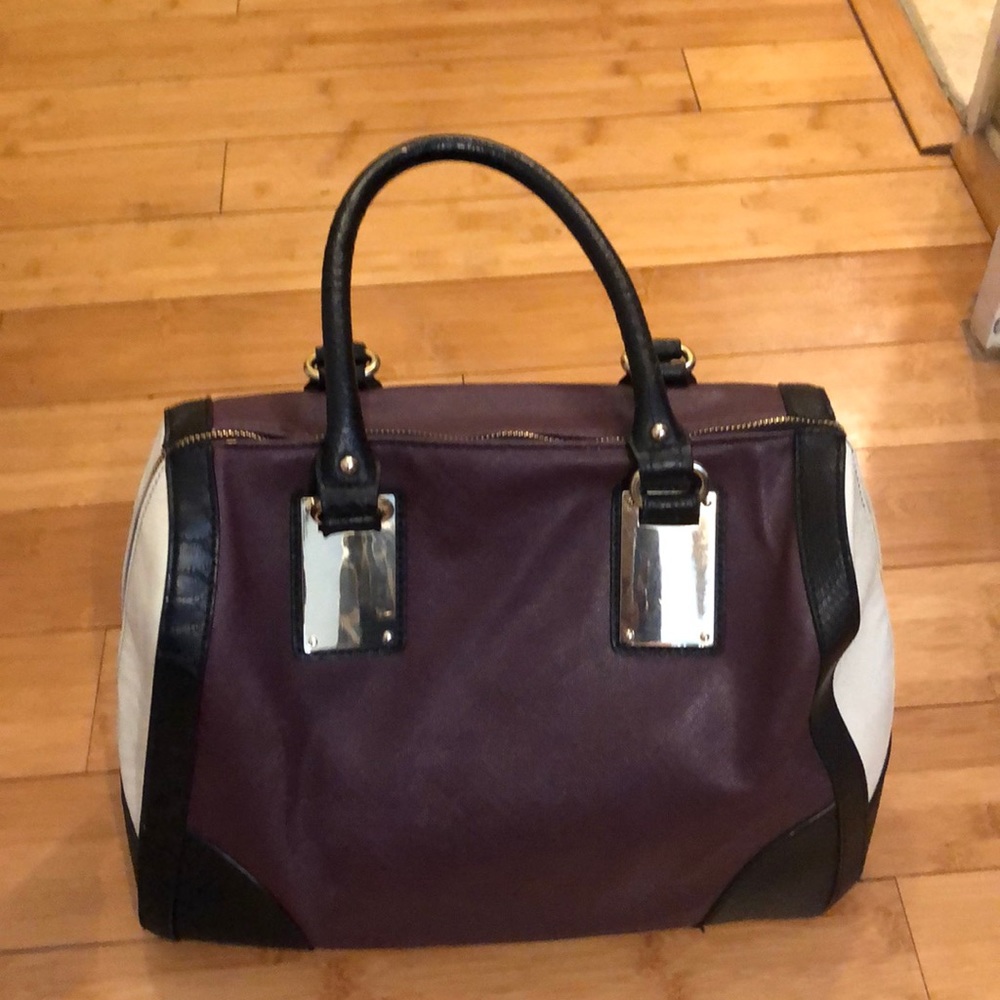 Woman’s handbag